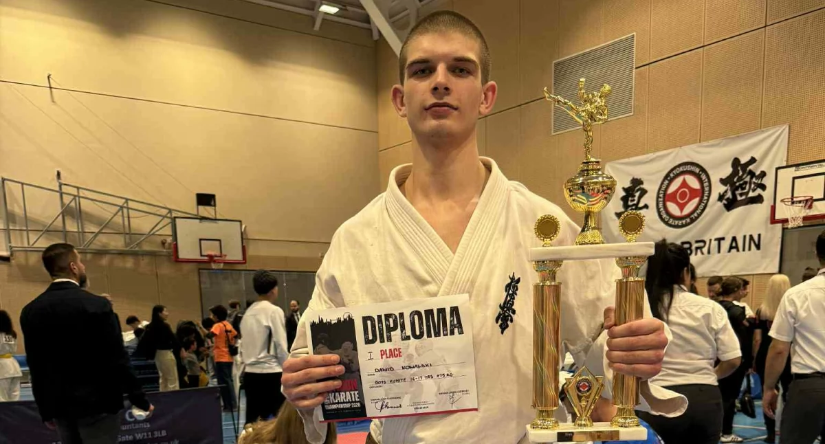 Dawid Kowalski na najwyższym stopniu podium. Zwycięstwo łosiczanina podczas London Open 2026