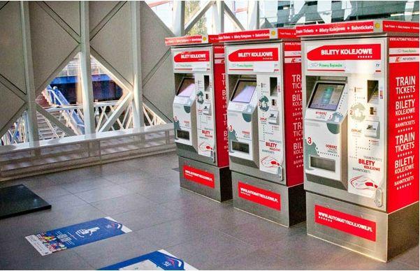 Biletomat PKP na dworcu Mikołajów nie wydaje reszty. „To zwyczajne złodziejstwo”