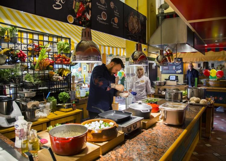 Popularna restauracja ponownie otwarta po remoncie [ZDJĘCIA]