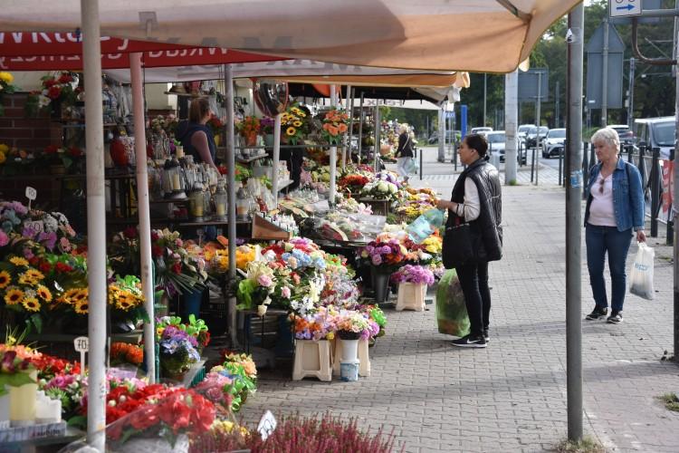 Plaga kradzieży na wrocławskich cmentarzach
