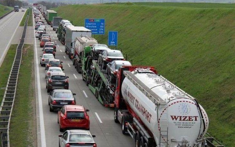 Uwaga! Duży korek na autostradzie A4 pod Wrocławiem