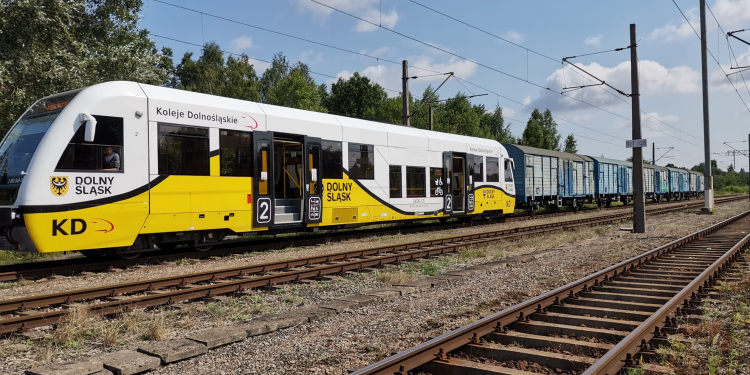 Pociągi KD będą ciągnąć wagony cargo. To nowość na polskim rynku [ZDJĘCIA, WIDEO]