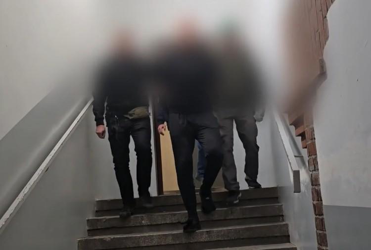 Wielka akcja wrocławskiej policji. Rozbiła gang. Kibol wpadł na gorącym uczynku