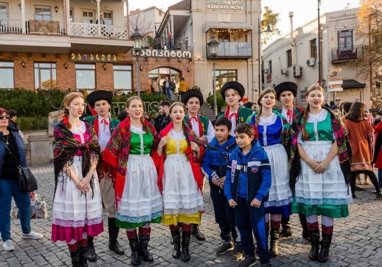 Młodzi artyści z Wrocławia wystąpią na gruzińskim finale Brave Kids