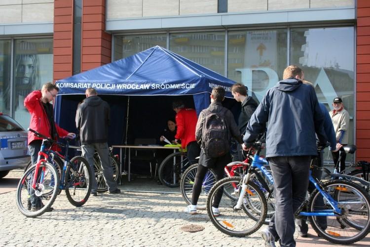Wrocław: rusza wakacyjna akcja znakowania rowerów