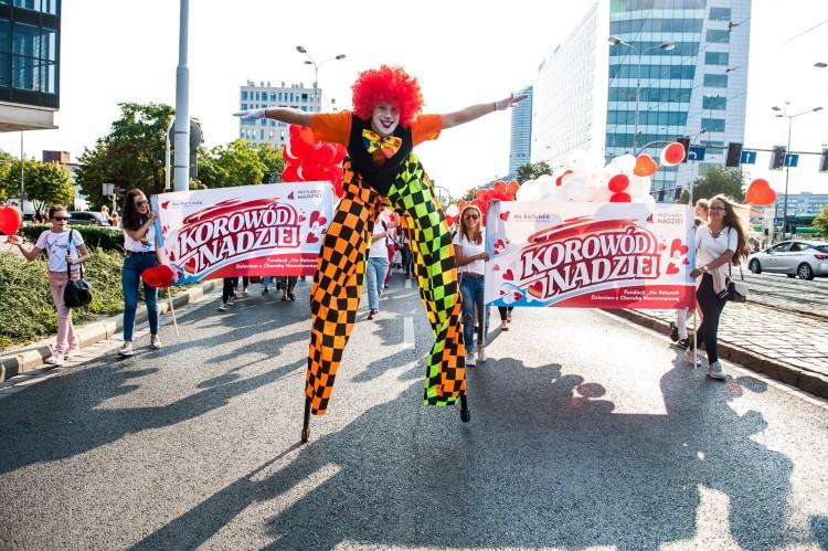 Przez miasto przejdzie kolorowy Korowód Nadziei. Uczestnicy utworzą wielkie serce