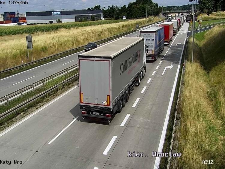 Armagedon na A4. Roboty i 20 km korka w stronę Wrocławia