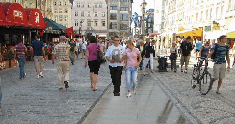 Będzie łatwiej chodzić po Rynku w butach na obcasach