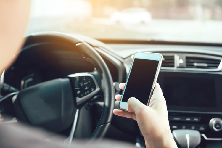 Taxi na aplikację we Wrocławiu. Sprawdzamy, która jest najtańsza