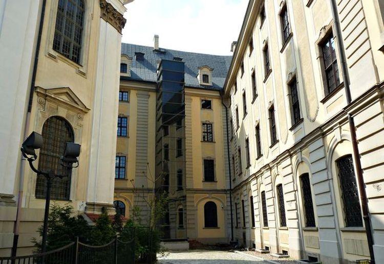 Fiasko mediacji Uniwersytetu Wrocławskiego ze związkowcami. Podwyżki będą, ale niższe
