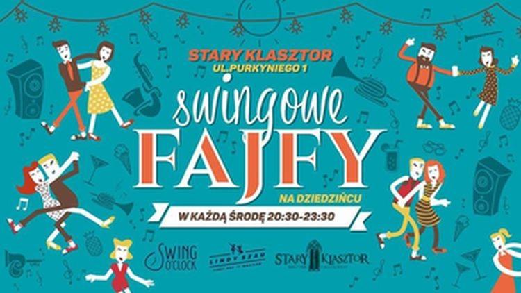 Swingowe Fajfy dla każdego na dziedzińcu Starego Klasztoru