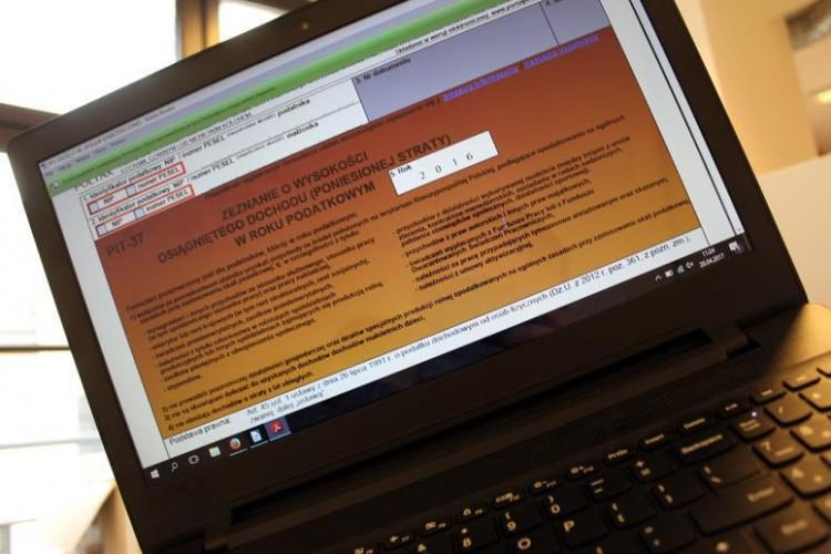 Wrocław: w piątek protest przed skarbówką. Będą palić deklaracje podatkowe