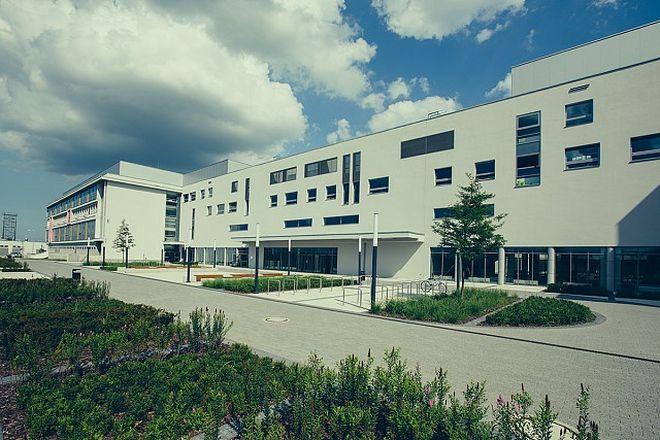Nowy szpital wojewódzki na Stabłowicach już działa. Pacjenci będą leczeni w komfortowych warunkach