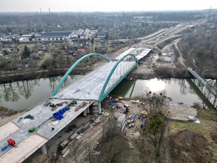 Aleja Wielkiej Wyspy: Most nad Oławą prawie gotowy. Otwarcie jeszcze w tym roku