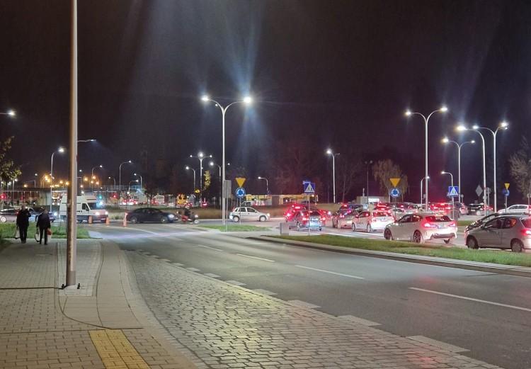 Wrocław: Awaria rogatek na Jagodnie. Nie jeżdżą autobusy, są ogromne korki