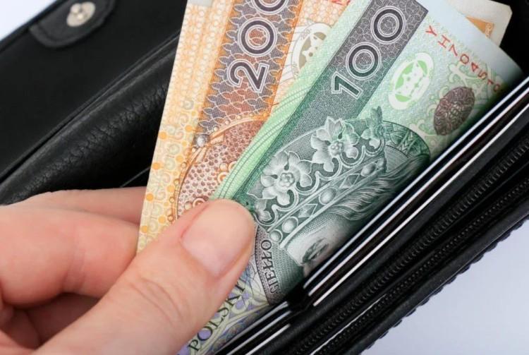 Warto wstrzymać się z emeryturą. Rekordowa waloryzacja w ZUS