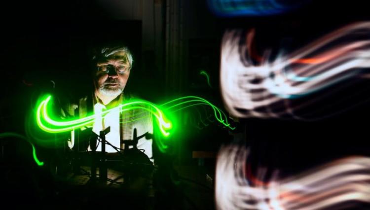 Wrocław: laureat „polskiego Nobla” opowie o laserach i nanotechnologii