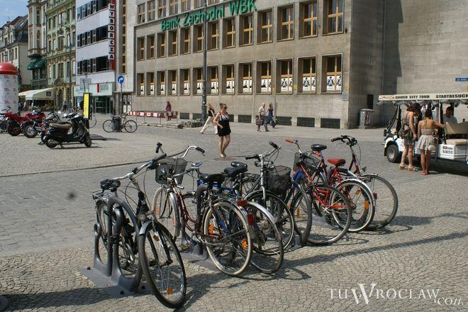 Seryjny złodziej rowerów złapany na gorącym uczynku. Policja na razie odzyskała tylko kilka z 15 jednośladów