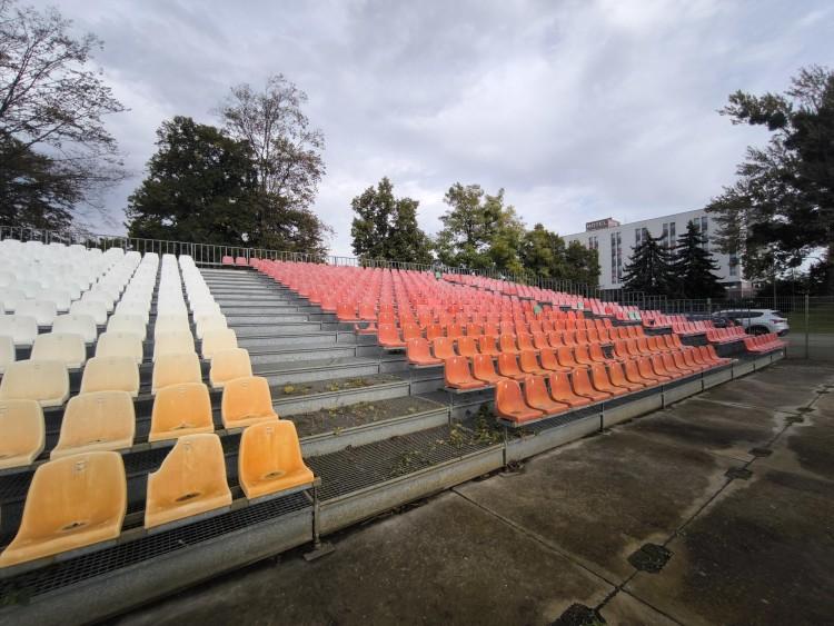 Dwa wrocławskie stadiony z nowymi trybunami. Przybędzie kilkaset miejsc