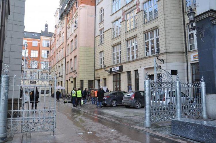 Amfetamina w Pasażu Niepolda. 18-latek nagabywał ludzi na oczach policjantów