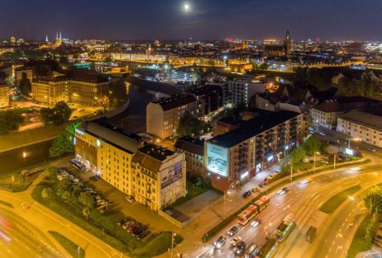 Właściciel ferm drobiu kupił działkę na Kępie Mieszczańskiej. Cenę przebił dwukrotnie