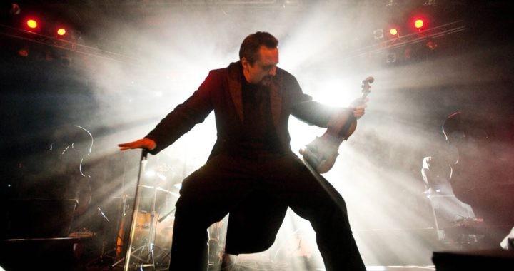 Najbardziej rockowy polski skrzypek zagra na Gitarowym Rekordzie Guinnessa!