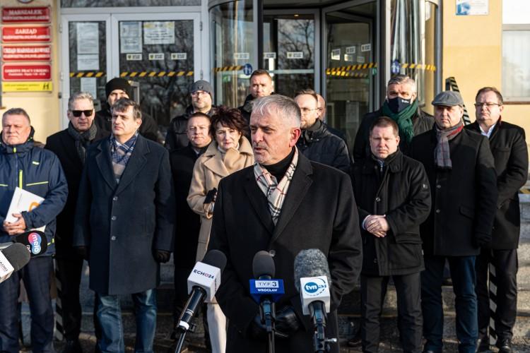 Miejscy urzędnicy na usługach stowarzyszenia Jacka Sutryka?