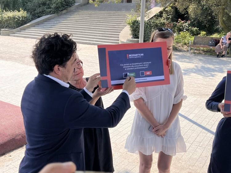 Bezpartyjni Samorządowcy mają swoje pytania do referendum