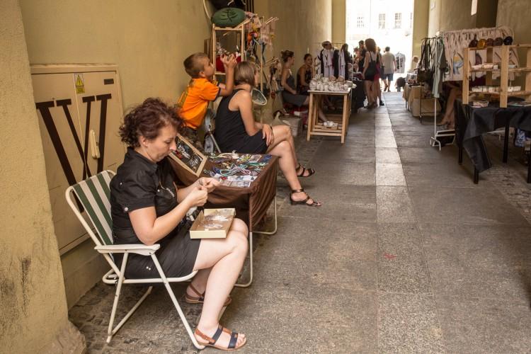 Święto lokalnych artystów. Ręki Dzieła Fest pod chmurką [ZDJĘCIA]