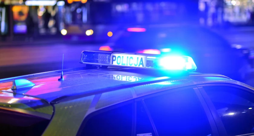 Wrocław: Roczne dziecko mdlało w korku. Do akcji wkroczyła policja