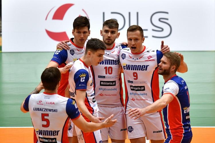 Do zera po raz pierwszy. Gwardia Wrocław pewnie pokonała Mickiewicza Kluczbork