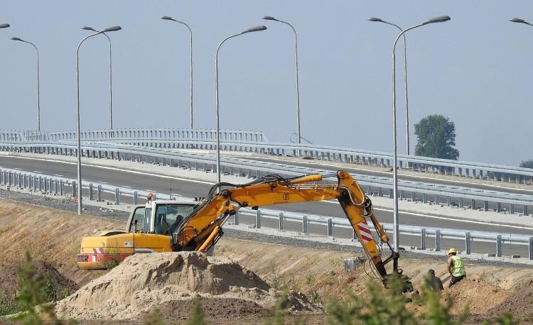 Nowe drogi i torowiska. Te inwestycje będą gotowe w 2023 roku. Oto dokładne terminy