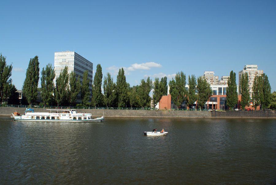 Odkrywamy Wrocław: Nabrzeże przy ul. Joliot-Curie