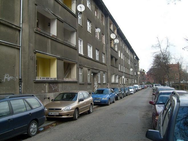 Firma, która przebudowuje ulicę Curie-Skłodowskiej, wyremontuje też jej boczną uliczkę