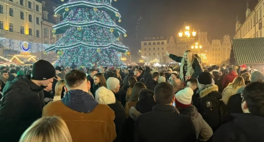 Noworoczne życzenia - bardzo fajne życzenia na rok 2025 - gotowe do wysłania [1.01.2025]