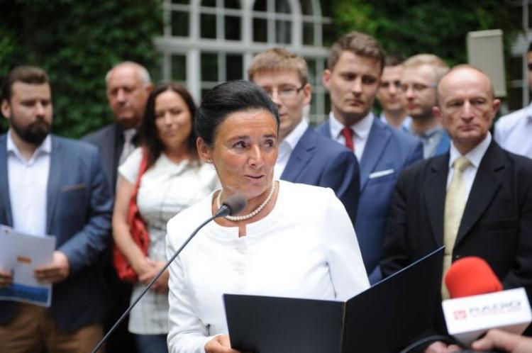 Prof. Chybicka odpowiada na list ws. Czarnych Protestów. „Brałam w nich udział, ale jestem za kompromisem”