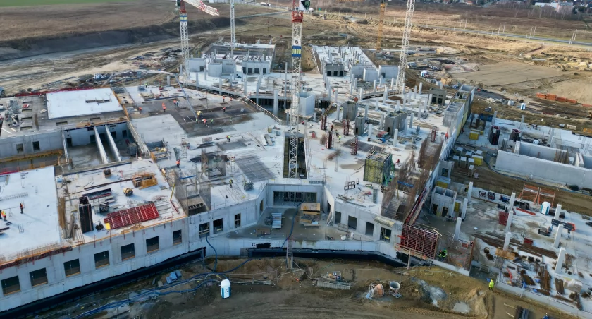 Tak rośnie nowy wrocławski szpital. To będzie prawdziwy gigant