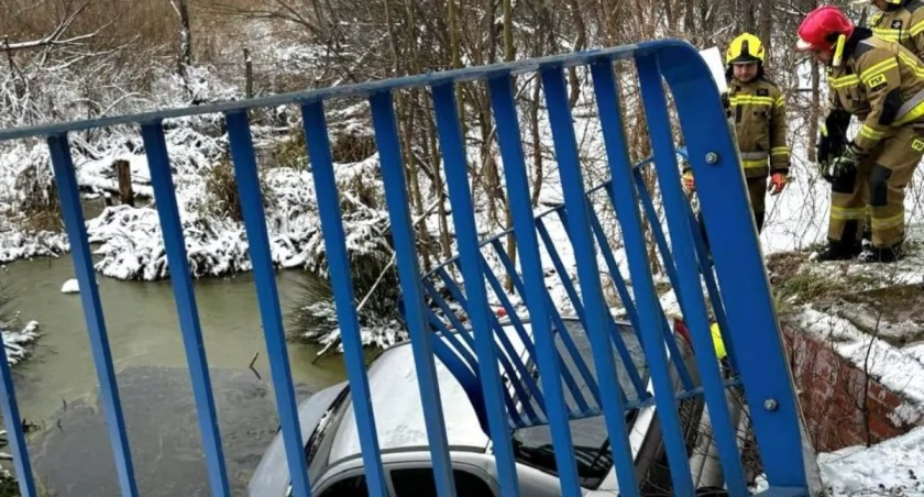 Niepełnosprawna kobieta wjechała autem do rzeki 