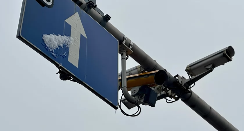 Wrocław: Żółte kamery - postrach kierowców nie działają. Deweloper odciął prąd!