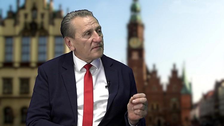 Zbigniew Jarząbek: „My mamy rozbudowane programy, a ich program to kraść i kłamać” [WIDEO]