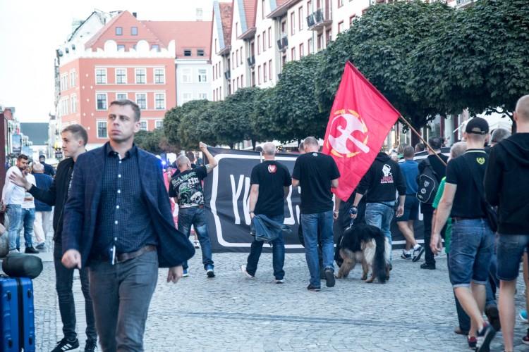 Kolejny nacjonalistyczny masz przeszedł przez Wrocław [ZDJĘCIA]