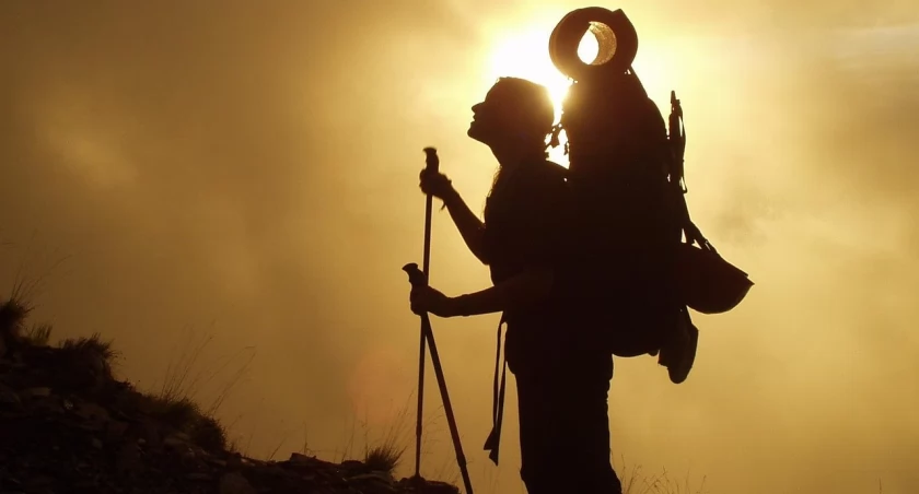 Wypad na Śnieżkę lub Ślężę – jak przygotować się na trekking?