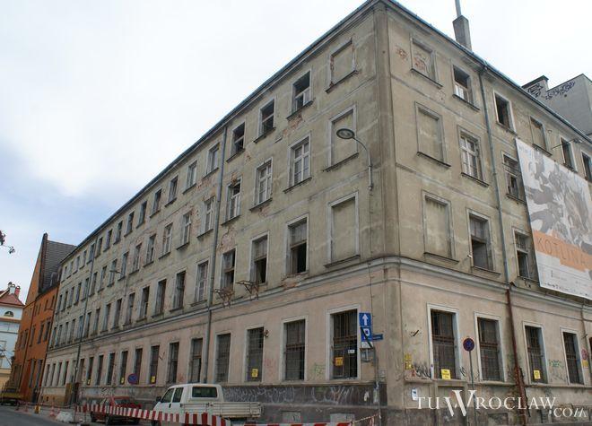 Modernizują kamienicę wedle projektu twórcy Solpolu. Będzie tam hotel, reaktywują też „Rurę”
