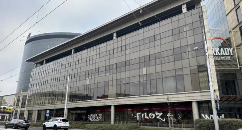 Rozbiórka Arkad znów przełożona. Zapomnieli o dokumentach!