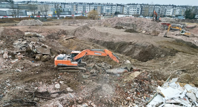 Wrocław: Kupa gruzu po hurtowniach i warsztatach. Teraz zbudują tu osiedle