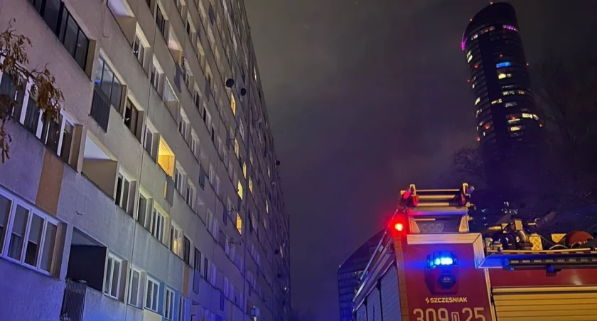 Pożar w centrum Wrocławia. Ludzie uciekali z płonącego mieszkania