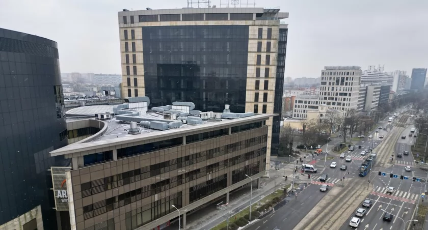 Jest nowy termin rozbiórki Arkad Wrocławskich. Ale gruz będą wozili furgonetkami