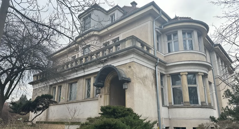 Dawna rezydencja Sowietów odzyska blask. Był tam Breżniew, potem studenci, a teraz będą urzędnicy