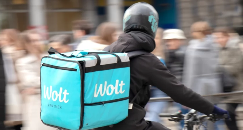 Wrocław stawia ultimatum kurierom rowerowym. Albo zwolnią, albo rowery nie wjadą na Rynek