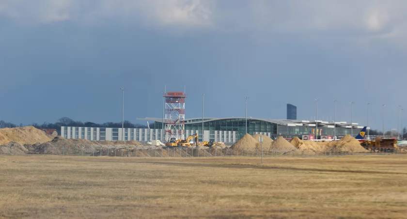 Wrocławskie lotnisko zostanie zamknięte. Pamiętaj o tym, gdy planujesz urlop!
